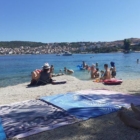 Apartman Pontis Okrug Gornji トロギール エクステリア 写真